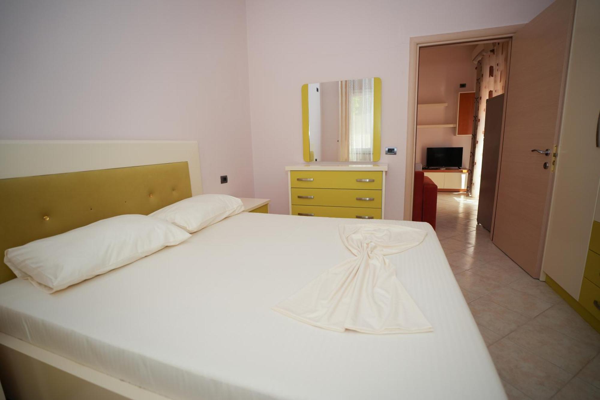 Marika 4* Golem (Tirana)