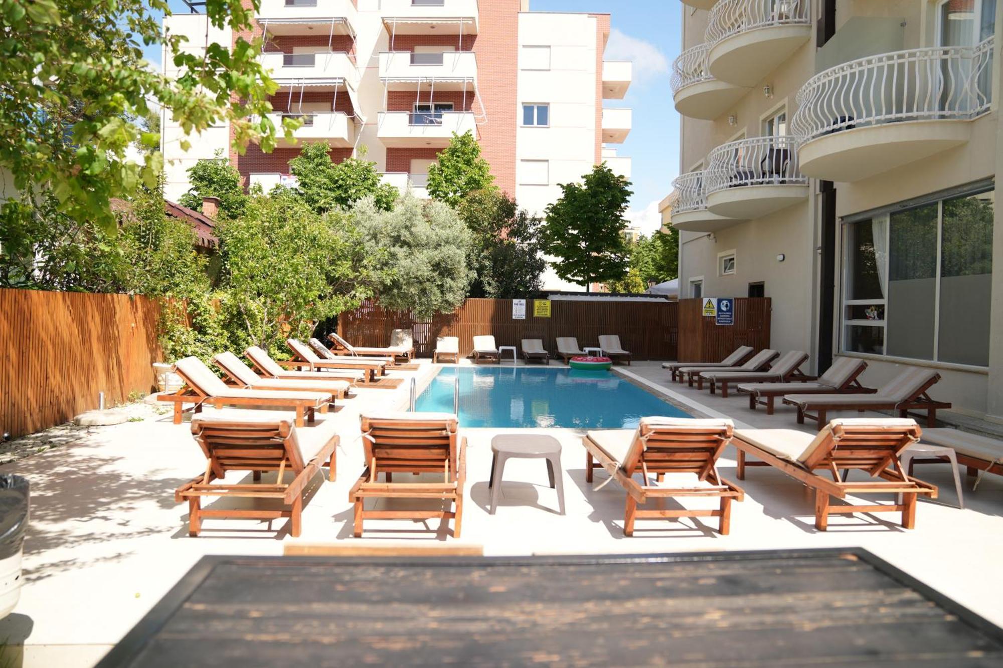 Marika 4* Golem (Tirana)